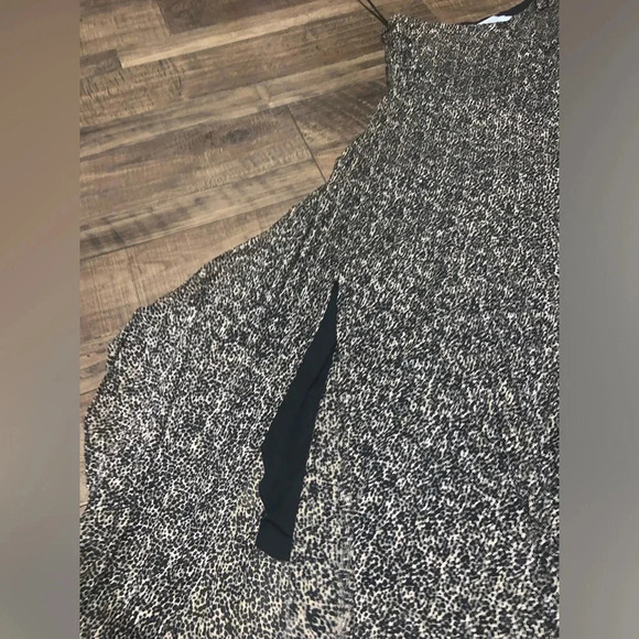 Wo sabel one shoulder animal print dress astr the label S 122$ revolve fall boho - Picture 4 of 7